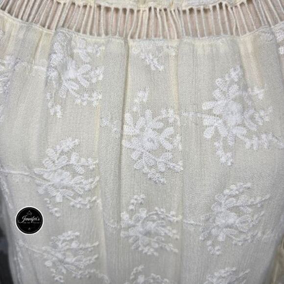 Astr Cream Off The Shoulder Floral Embroidered Ladder Trim Dress Size XS - Picture 5 of 13